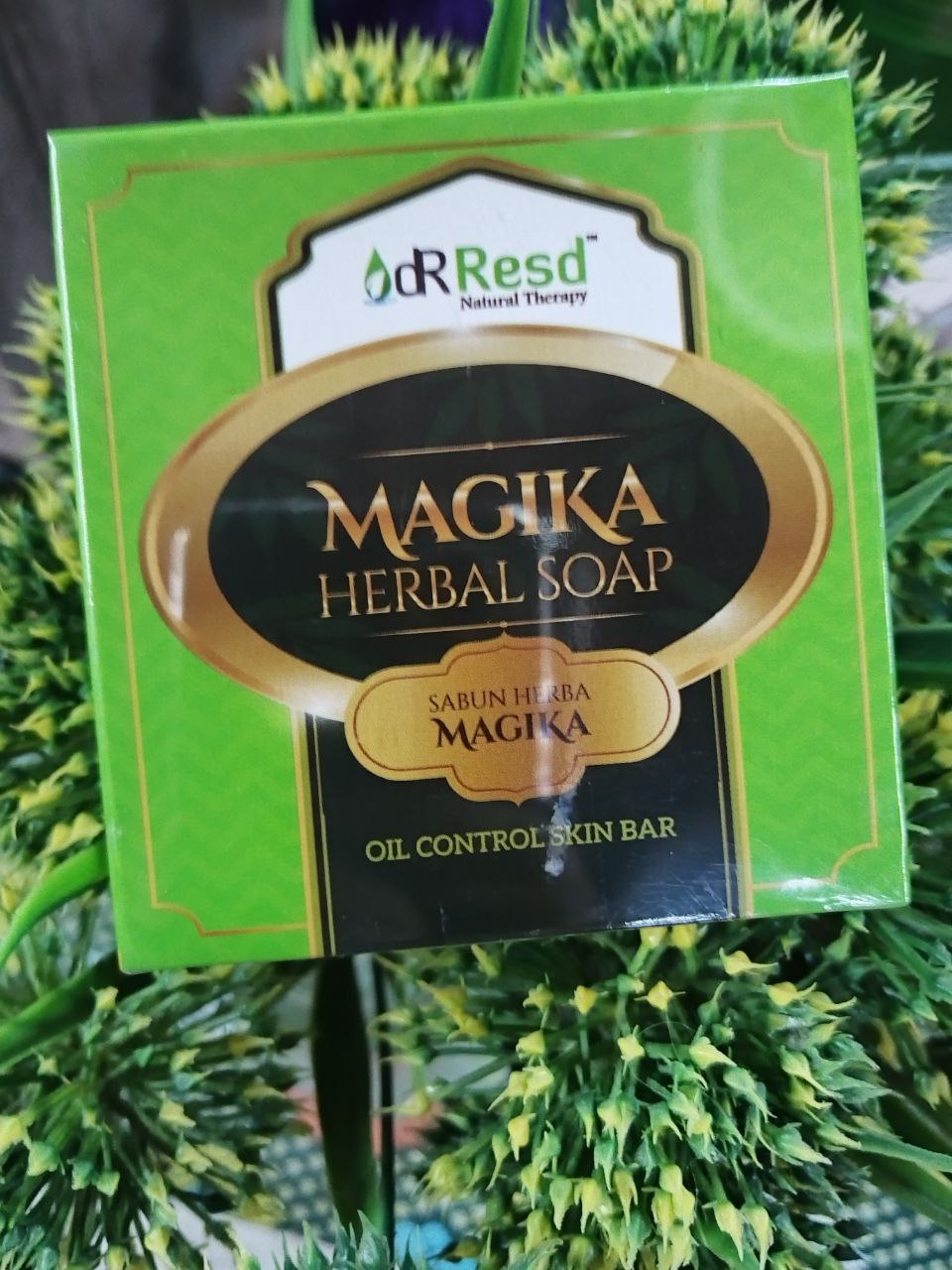 dR Resd Magika Herbal Soap